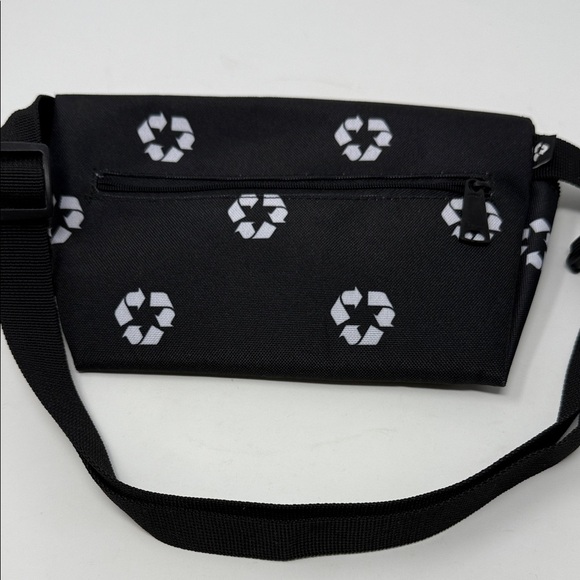 Parkland Black Fanny Pack with decorator pins NEW - Picture 3 of 7
